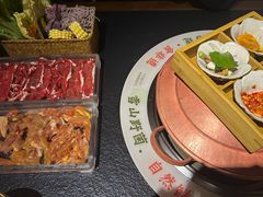 -菌自由丨野生菌火锅特色庭院餐厅(丽江古城店)