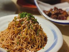 -铜锣湾·有麝自然香(重庆新天地店)