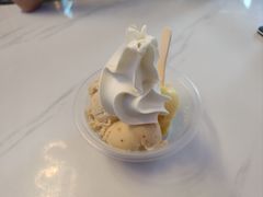 -古老冰山特色冰淇淋店(艾提尕尔店)