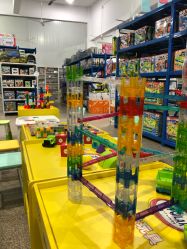 -逝水玩具折扣店