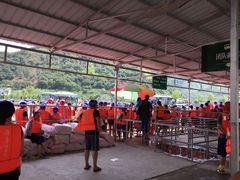 大溪峡闯滩漂流-雅鲁激流探险漂流