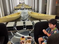 -涨巢·潮玩水疗局