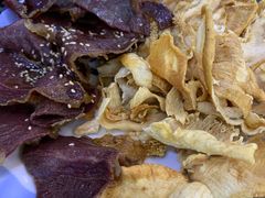 油炸牛干巴拼肚片-回辉登偰氏面片(东莲花美食街店)