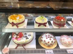 -花花卷卷·鲜食蛋糕(静安久光百货店)
