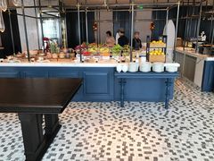 餐具摆设-罗浮宫索菲特酒店餐饮部
