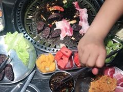 -马路牙子烧烤音乐酒馆(望京店)