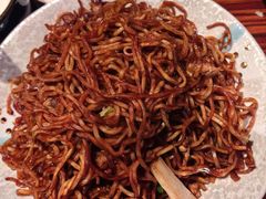 -蚝堡海鲜·威海菜·海肠捞饭·烧烤·亚洲吃蚝公司(幸福门店)
