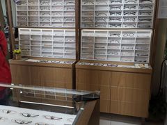 -视野联行眼镜·蔡司·控优点授权(长白万象汇店)