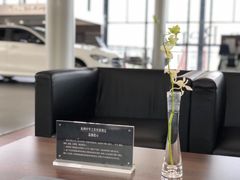 -杭州中升之星奔驰4S店(滨江店)