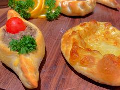 格鲁吉亚牛肉馅饼-格鲁·秀色Georgia’s Feast