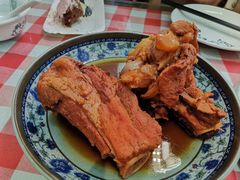酱骨棒-东北哈尔滨酱骨头馆房掌柜铁锅炖