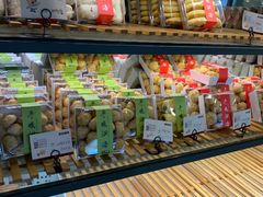 面包甜点陈列柜-吉美诺烘焙(公园北路店)