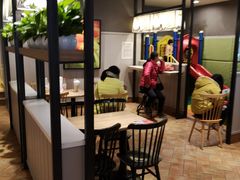 -肯德基(叠彩店)
