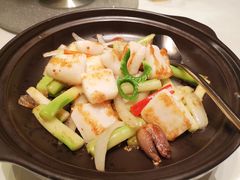 咸鱼酱煎墨鱼件-御花园酒店(希尔顿店)
