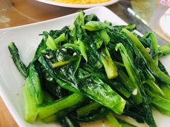 蒜蓉炒油麦菜-明记海鲜大排档(巽寮湾店)