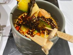 -红鼎豆捞·非遗鲍皇汤火锅(宝丰路店)