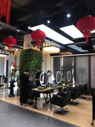 -FRIDAY星期五专业美发沙龙