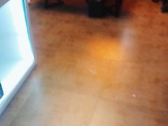 -荒岛实景沉浸密室(江汉路1店)