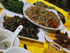 -长坦新鲜猪什夜宵广场
