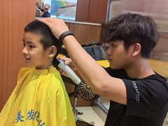 -首脑美容美发化妆美甲培训学校(龙岗校区)