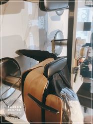 -罗亚帝造型·烫发染发