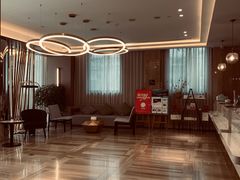 -上海外滩老码头亚朵酒店
