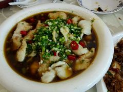 -鑫巴蜀小镇 · 水煮鱼专研店(玉桥店)