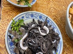 老北京爆肚-门框胡同百年卤煮(新街口店)