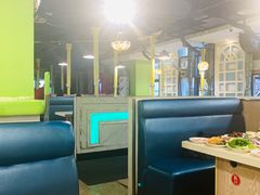 卡座-爱客得牛排海鲜烤肉·火锅自助(春熙路黑金好店)