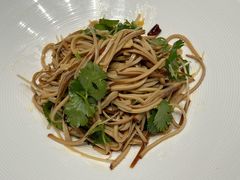-红鼎豆捞·专注品质海鲜20年(宝丰路店)