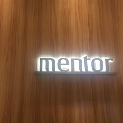 -Mentor Hair Salon