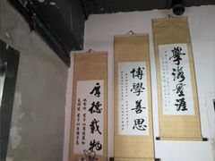 -荒岛实景沉浸密室(江汉路1店)
