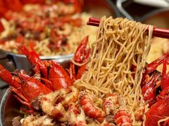 -龙巢盱眙龙虾·牛蛙·烧烤宵夜(八卦岭店)