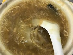 招牌花胶大只翅-添發碗仔翅美食