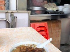 牛腩搭猪肠河粉-海幢瑞芳饮食店