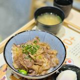 那必定首选日料，和朋友走走逛逛就来到了天下丼屋