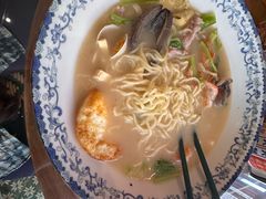 -霆记海鲜·只为这碗面(滨江店)