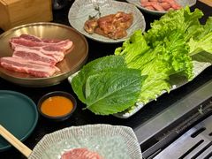 -臻牛烤肉