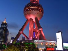 -陆家嘴空中步行连廊