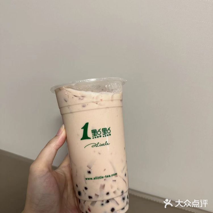 这个外卖真不错，珍珠奶茶不停杯