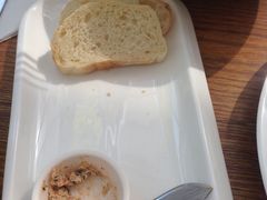 面包-Geneva日内瓦餐厅(西郊宝成花苑店)