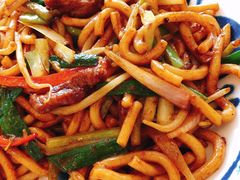 沙茶牛柳丝炒乌冬面-标记Jane's kitchen(平桥直街店)