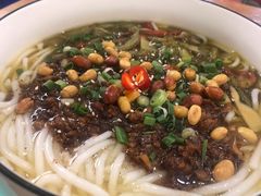 酸菜米线-大王油茶(磁器口店)