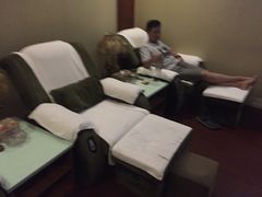 渝富桥-江南玥养生公馆(宝山店)