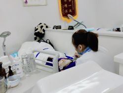 -蕾特恩专业祛痘·皮肤管理