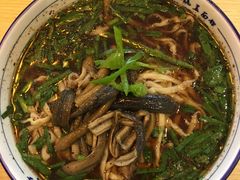 -镇南锅盖面馆(解放路店)