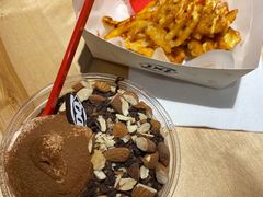 -DQ·蛋糕·冰淇淋(周浦万达店)