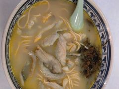 -明呈黄鱼面馆(斜土路店)