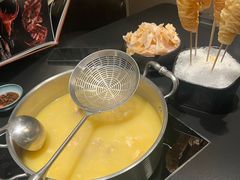 -鲜入唯煮·港式海鲜牛肉火锅(金宝街店)