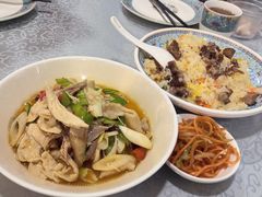 -汗腾格里·风味餐厅(新疆驻京办店)
